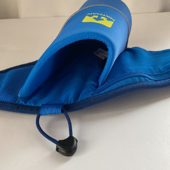 Nathan Triangle Hydration Belt - Picture 3 of 7